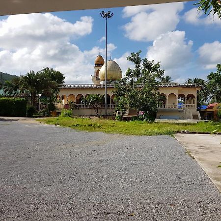 Jim Dandy Place Hotel Phuket Exterior photo